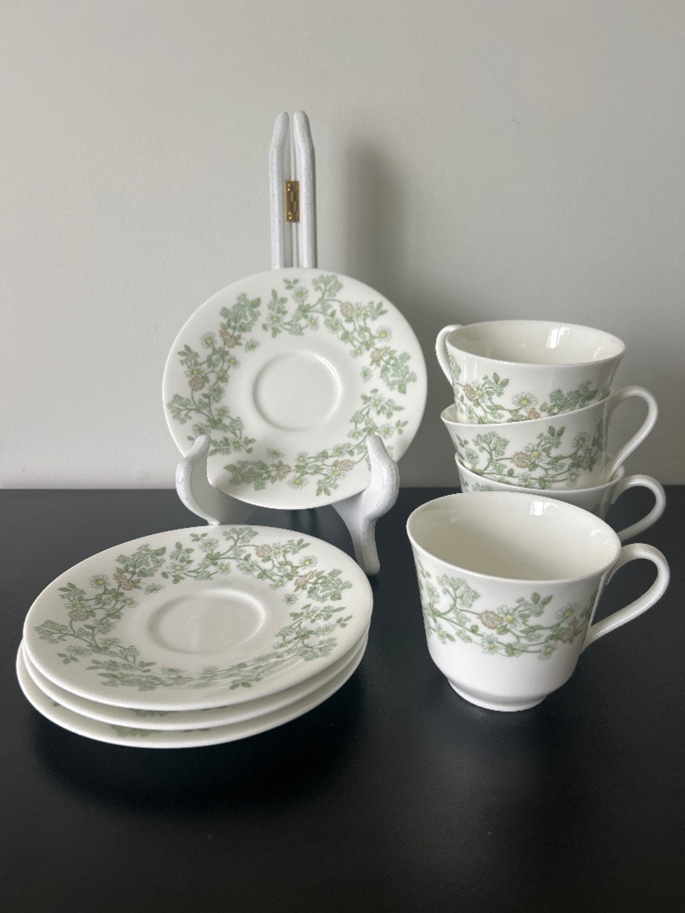 Vintage 70s Royal Doulton Summer Mist Fine Bone China Discontinued Pattern H5056